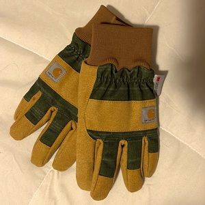 Carhartt Women’s winter gloves